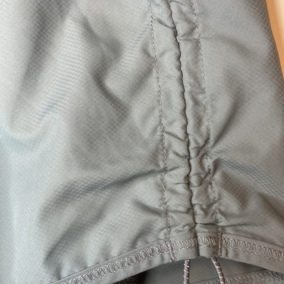 Athleta Go Getter Heathered Yoga Running 2 in 1 Capri / Short Leggings - Picture 5 of 16